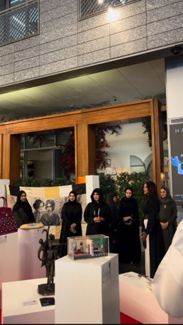 Her Highness Sheikha Latifa visiting the Art Connects Women exhibition, pausing in front of the sculpture “In Search of Yourself” by Tatiana Latynina de Ordovsky-Tanaevsky.